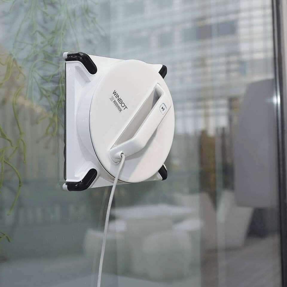 Robot lau kính là gì? Điều bạn cần biết