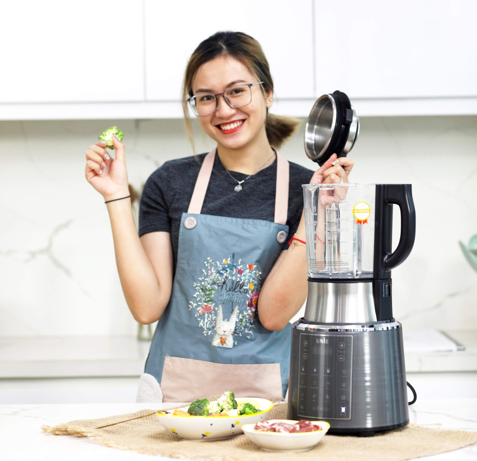 Review máy làm sữa hạt Unie V6 4